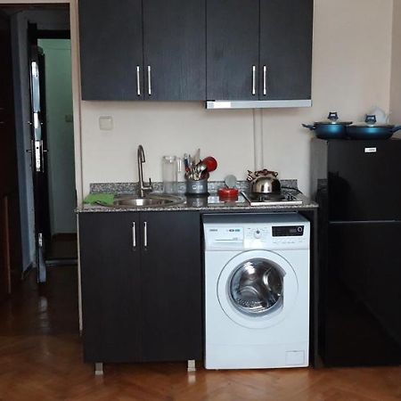 Naira Apartment Батуми Екстериор снимка