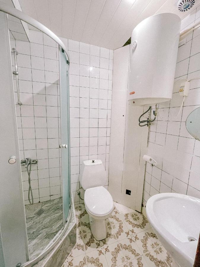 Naira Apartment Батуми Екстериор снимка